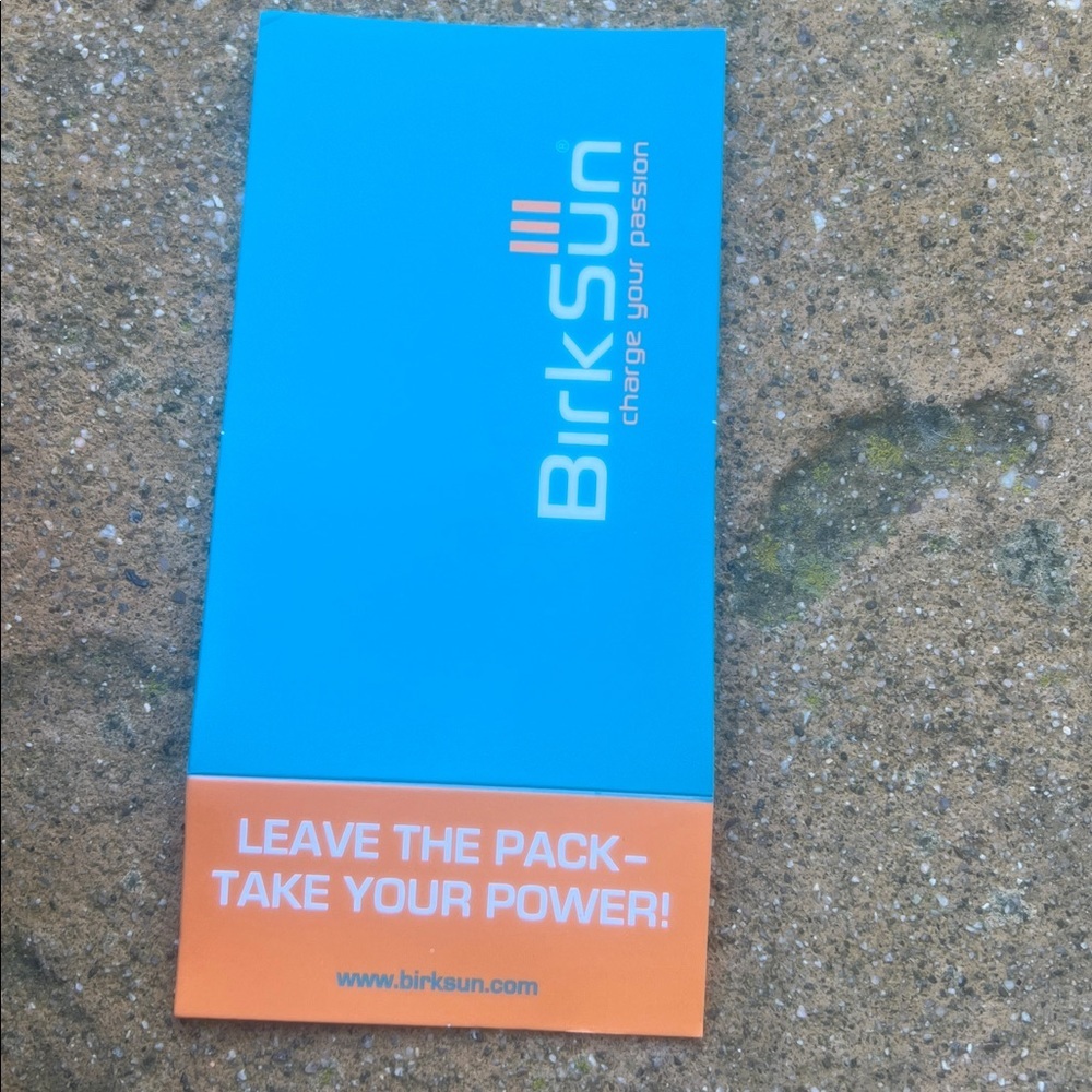 BirkSun Solar Panel Charging Grey/Black Backpack NWT - Picture 5 of 11